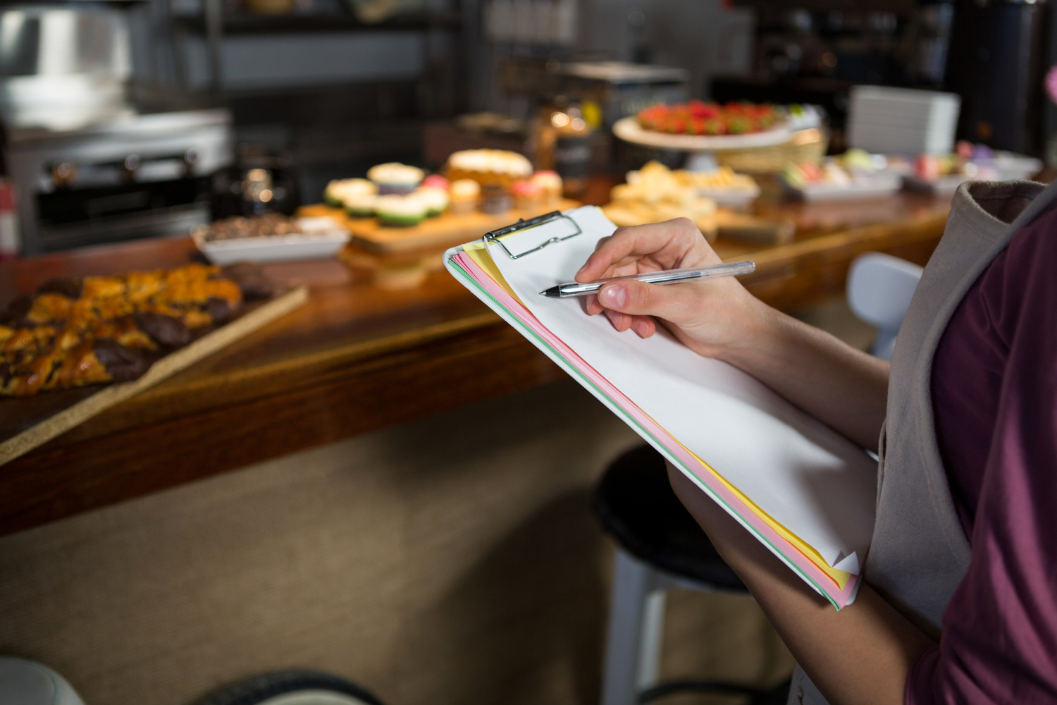 Regime tributário para restaurantes: descubra o ideal para o seu negócio